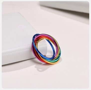 Trinity Rolling Rainbow Interlocked Pride Rings